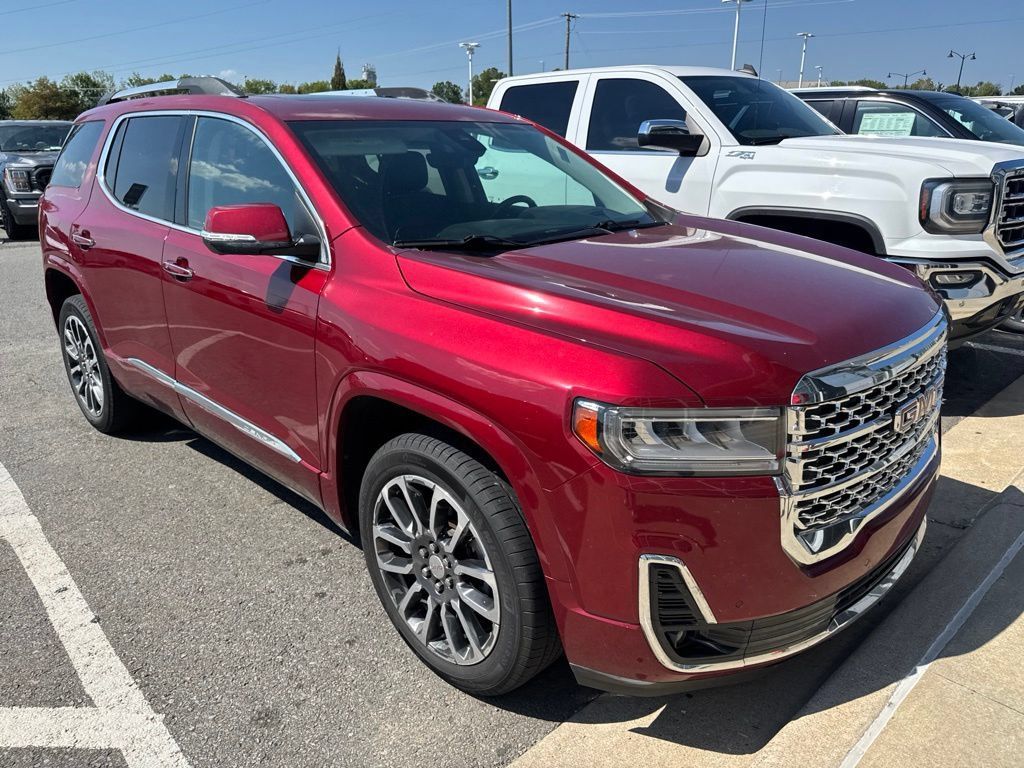 Used 2020 GMC Acadia Denali w/ Technology Package FWD image 4