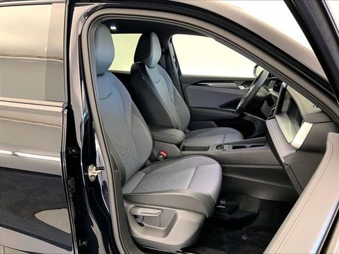 New 2026 Volkswagen Tiguan SE R-Line AWD/4WD image 11