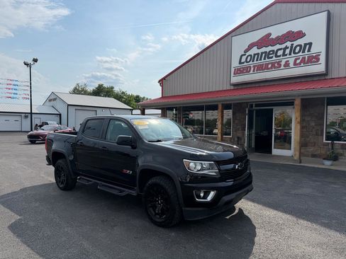 Used 2020 Chevrolet Colorado Z71 w/ Z71 Midnight Edition AWD/4WD image 1