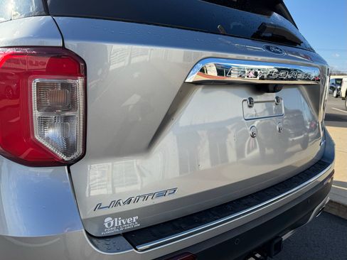 Certified 2023 Ford Explorer Limited w/ Class IV Trailer Tow Package image 7