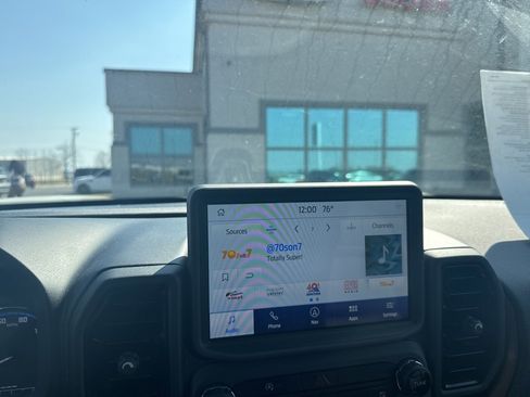 Used 2024 Ford Bronco Sport Outer Banks w/ Tech Package image 18