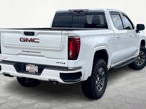 Used 2024 GMC Sierra 1500 AT4 w/ Technology Package image 11