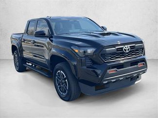 Used 2024 Toyota Tacoma TRD Sport video 3