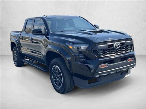 Used 2024 Toyota Tacoma TRD Sport image 3