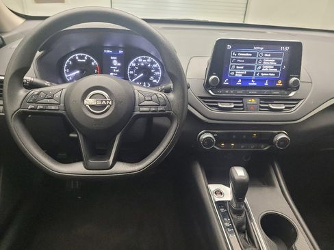 Used 2024 Nissan Altima 2.5 S FWD image 22