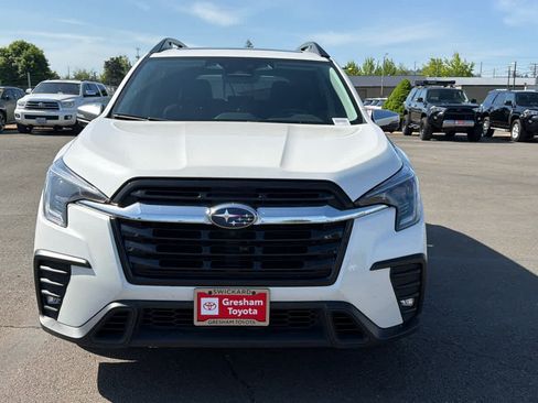Used 2023 Subaru Ascent Limited w/ Technology Package AWD/4WD image 5