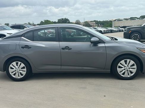 Used 2025 Nissan Sentra S image 13