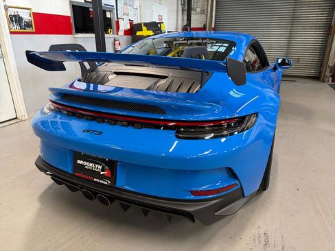 Used 2022 Porsche 911 GT3 RWD image 6