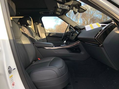 New 2026 Land Rover Range Rover Sport Dynamic SE image 15