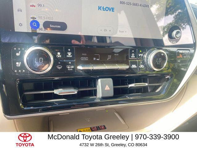 Certified 2025 Toyota Highlander Limited AWD/4WD image 19