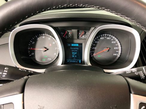 Used 2017 Chevrolet Equinox LT w/ Convenience Package image 30