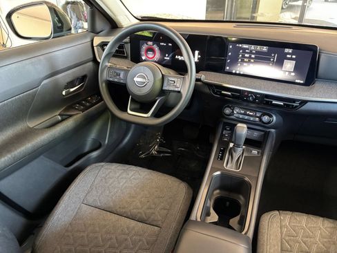 Used 2026 Nissan Kicks SV w/ Cold Weather Package AWD/4WD image 32