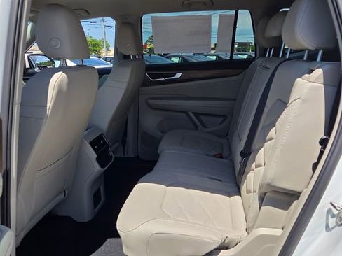New 2026 Volkswagen Atlas SE FWD image 6