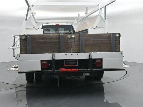 Certified 2021 Ford F450 XL w/ Power Equipment Group image 35