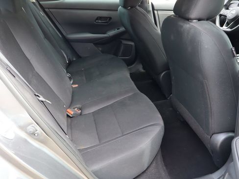 Used 2024 Nissan Sentra S FWD image 16