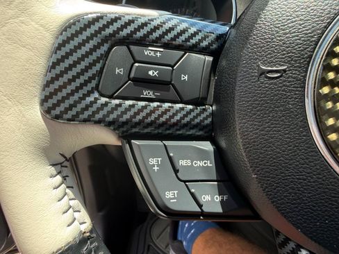 Used 2019 Ford Mustang GT RWD image 32