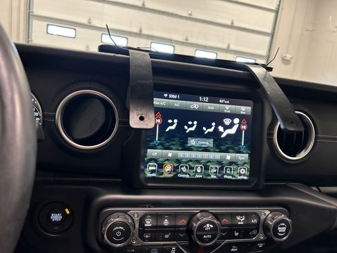 Used 2023 Jeep Wrangler Unlimited Sahara w/ Cold Weather Group image 21