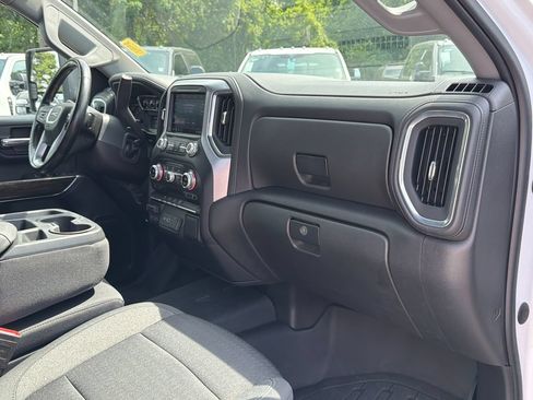 Used 2023 GMC Sierra 2500 SLE w/ SLE Value Package; AWD/4WD image 16