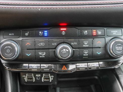 Used 2022 Dodge Durango R/T AWD/4WD image 28