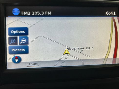 Used 2017 Nissan Titan SV image 19