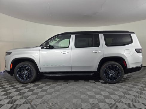 New 2026 Jeep Grand Wagoneer 4WD image 7