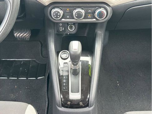 Used 2021 Nissan Versa SV image 18