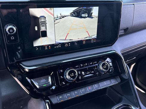 Used 2024 GMC Sierra 1500 AT4 w/ Technology Package image 15