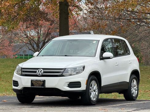 Used 2012 Volkswagen Tiguan S AWD/4WD image 3