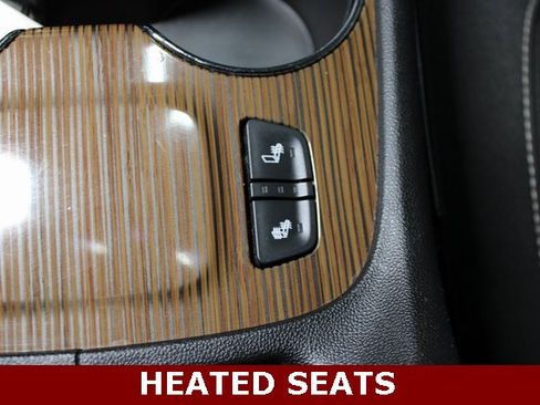 Used 2020 GMC Acadia SLE w/ Driver Convenience Package image 17