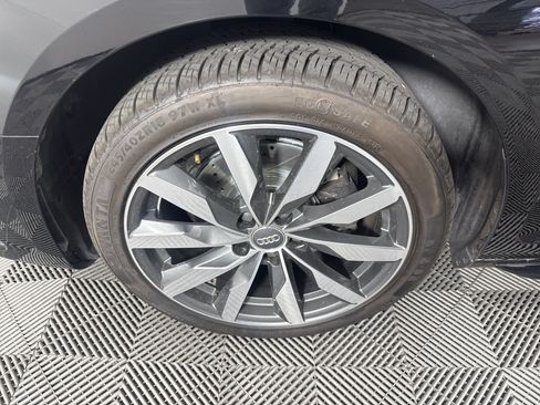 Used 2020 Audi A4 2.0T Premium Plus w/ Premium Plus Package FWD image 11