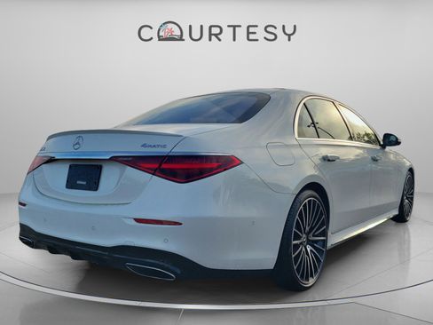 Used 2022 Mercedes-Benz S 580 S 580 image 5