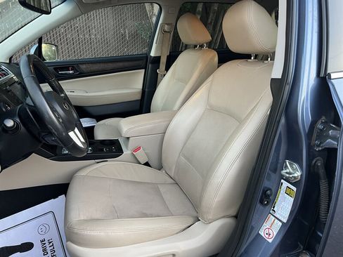 Used 2016 Subaru Outback 2.5i Limited image 9