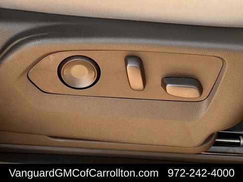 New 2026 GMC Yukon Elevation w/ Elevation Premium Package AWD/4WD image 22