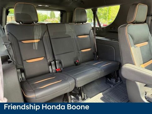 Used 2022 GMC Yukon XL AT4 w/ Technology Package AWD/4WD image 50