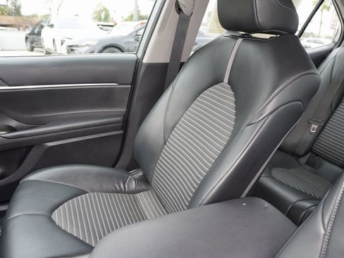 Certified 2023 Toyota Camry SE image 10