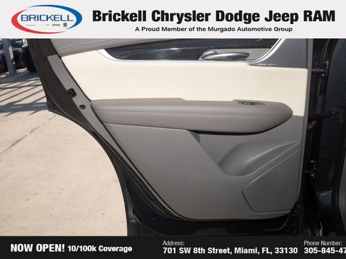 Used 2023 Cadillac XT6 Premium Luxury image 13