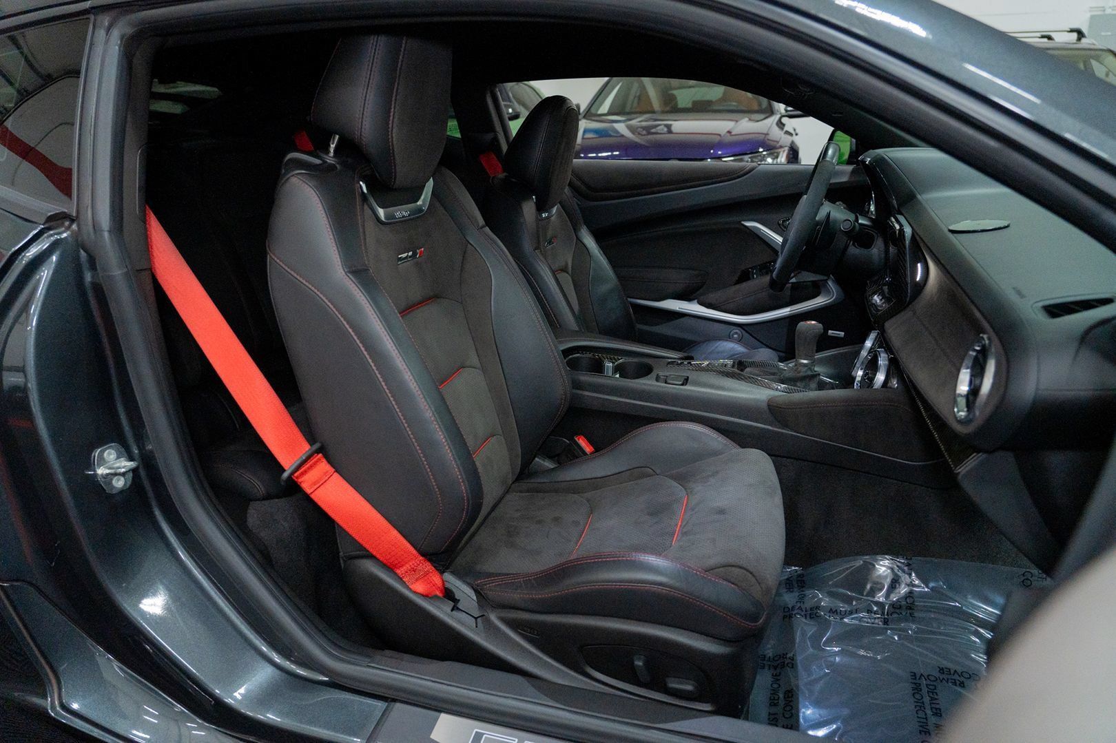 Used 2018 Chevrolet Camaro ZL1 RWD image 27