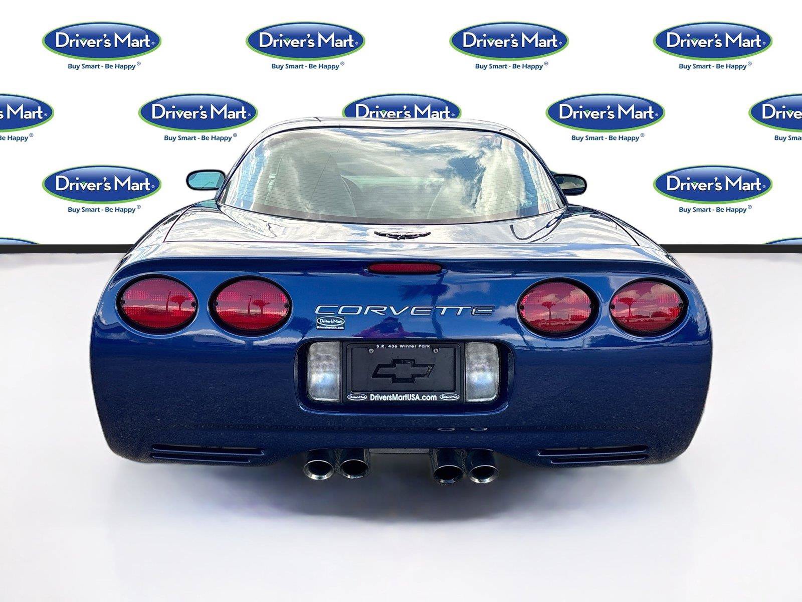 Used 2004 Chevrolet Corvette Coupe w/ Preferred Equipment Group RWD image 6