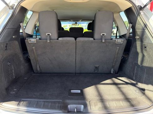 Used 2020 Nissan Pathfinder S FWD image 29