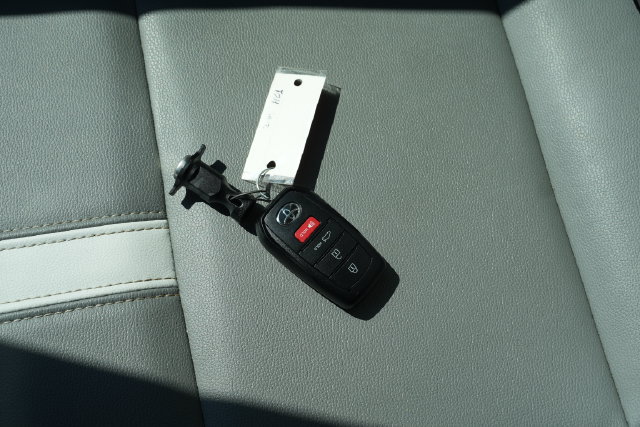 Used 2025 Toyota Camry SE FWD image 42