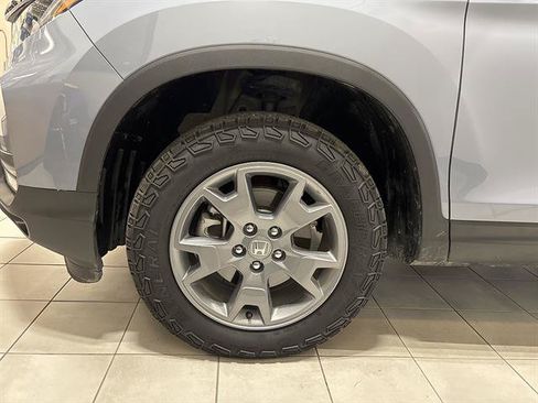 Used 2025 Honda Passport TrailSport image 7