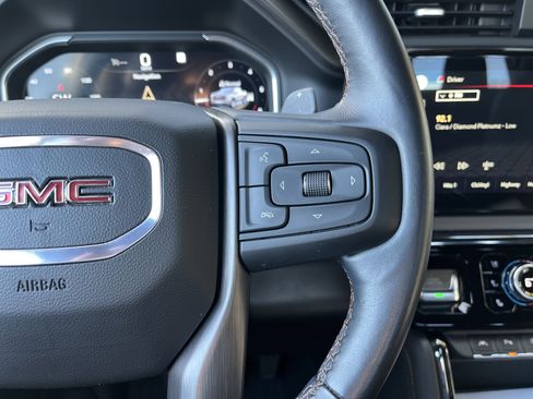 Used 2022 GMC Sierra 1500 AT4 w/ AT4 Premium Package image 15