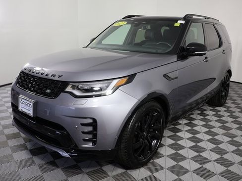 Used 2023 Land Rover Discovery S R-Dynamic image 4