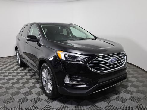 Used 2024 Ford Edge Titanium image 3