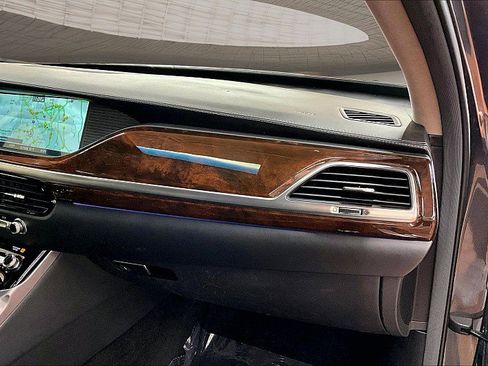 Used 2019 Genesis G90 5.0 Ultimate RWD image 14