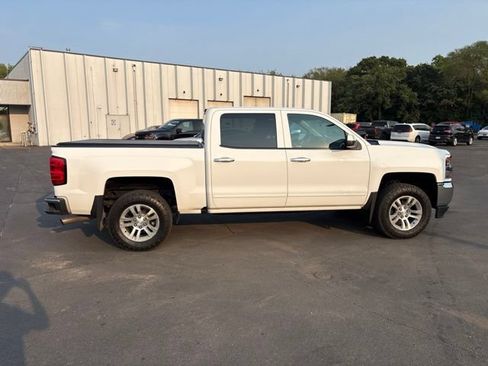 Used 2018 Chevrolet Silverado 1500 LT w/ All Star Edition AWD/4WD image 9