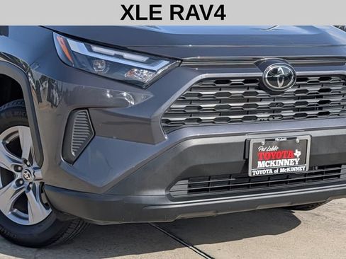 Used 2025 Toyota RAV4 XLE w/ Convenience Package FWD image 3