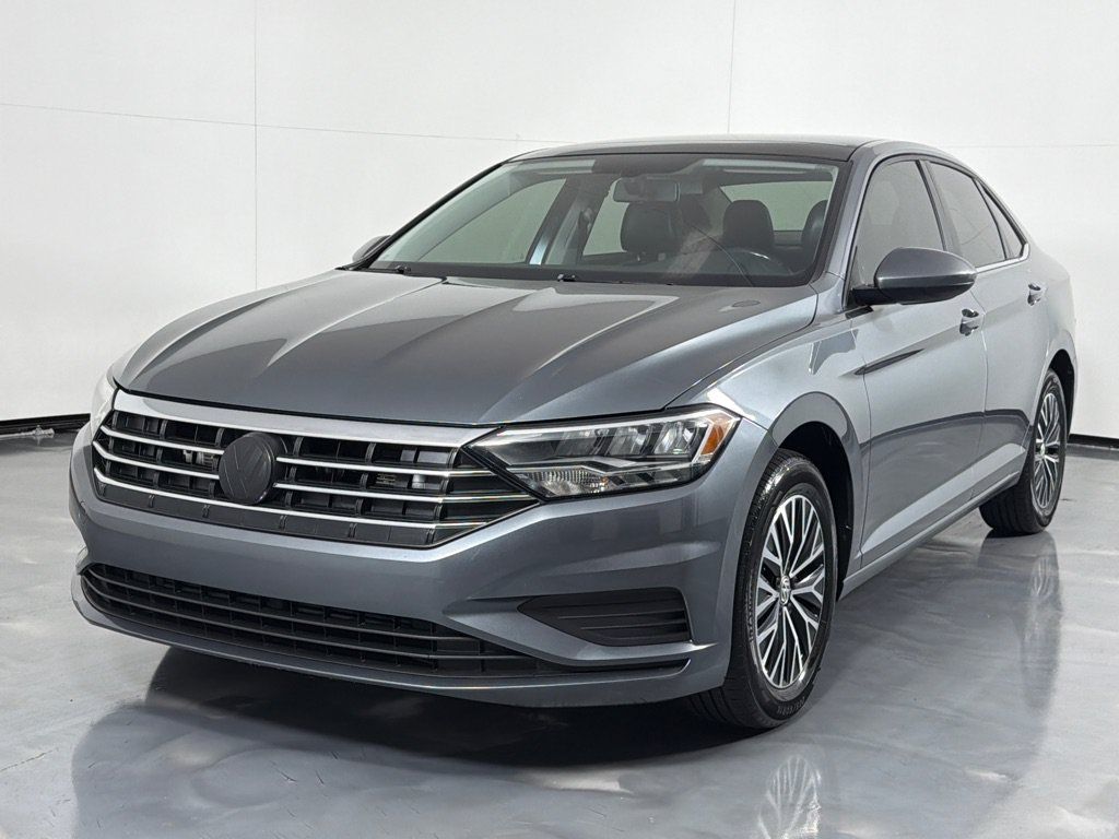 Used 2019 Volkswagen Jetta SE w/ Cold Weather Package FWD image 10