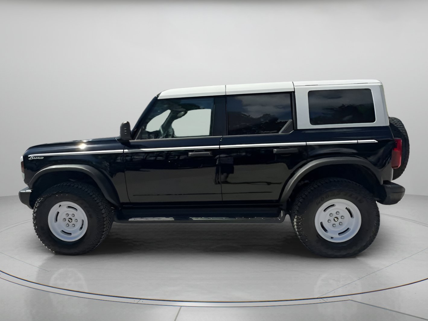 New 2026 Ford Bronco Heritage Edition AWD/4WD image 19