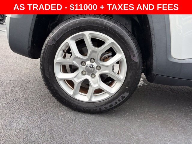 Used 2016 Jeep Renegade Latitude w/ Cold Weather Group AWD/4WD image 7
